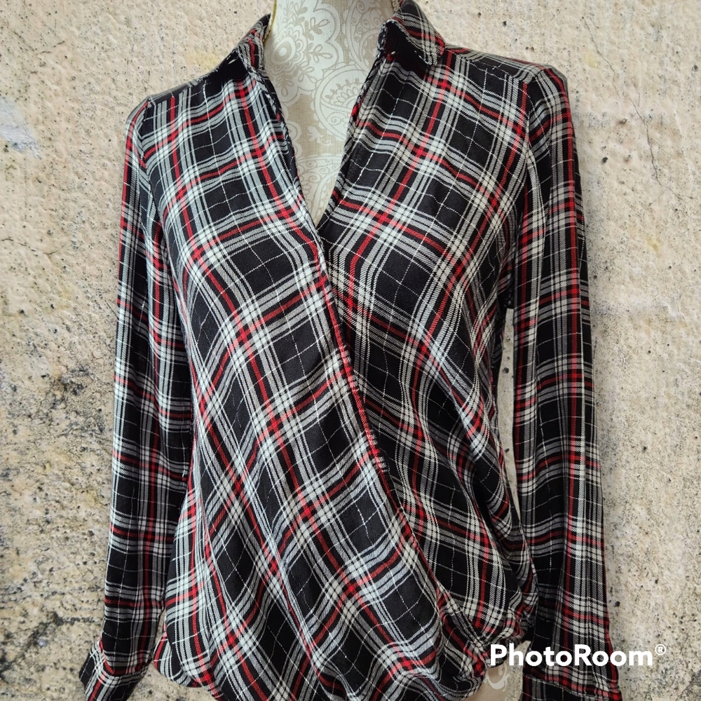 Rock & Republic Plaid Hi-lo wrap style tunic size medium